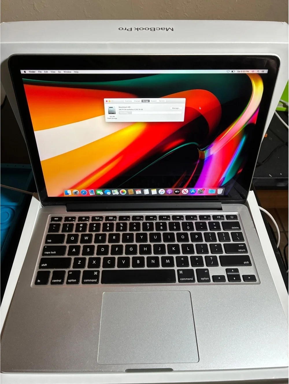 99% Macbook pro 14”MacOS 2020, 8gb ram, 256gb ssd, Apple I5-Core, 2.4 GHZ